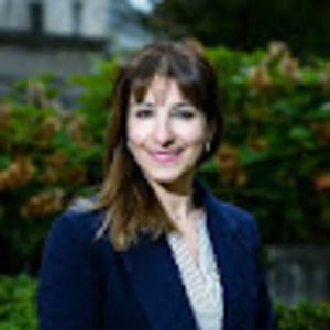 Meet your Posher, Esma